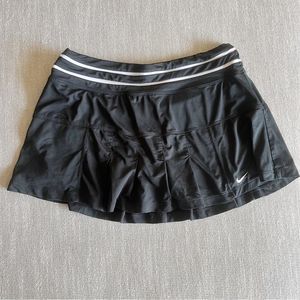 Nike Dry Fit Pleated Tennis Skort size M black